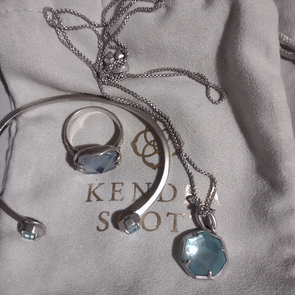 Jewelry set - Picture 3 of 3